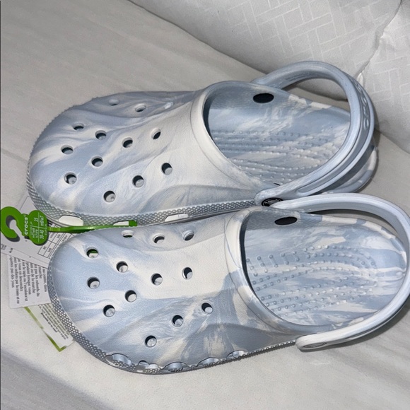 CROCS Kids Water Shoes - White and Gray - Picture 1 of 7